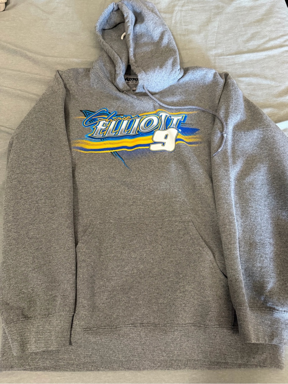 Men’s L Chase Elliott hoodie